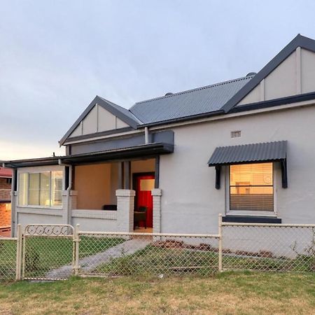Canowindra Riverview Motel ภายนอก รูปภาพ
